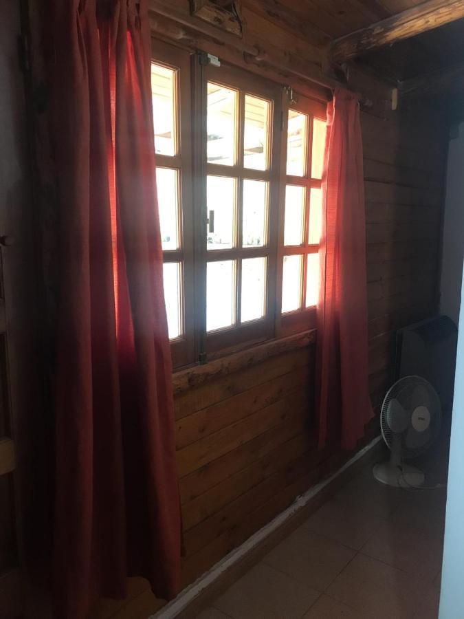 Pequena Casa De Troncos, Detras De Casa Principal No Trabajo Con Tarjeta De Credito Пуерто Мадрин Екстериор снимка