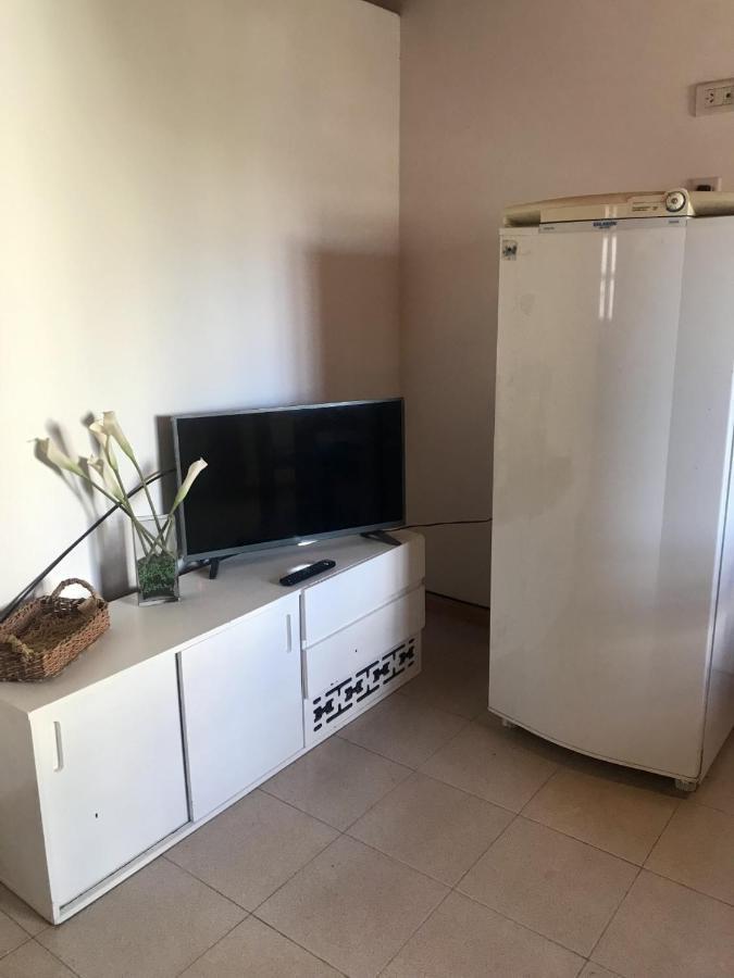 Pequena Casa De Troncos, Detras De Casa Principal No Trabajo Con Tarjeta De Credito Пуерто Мадрин Екстериор снимка
